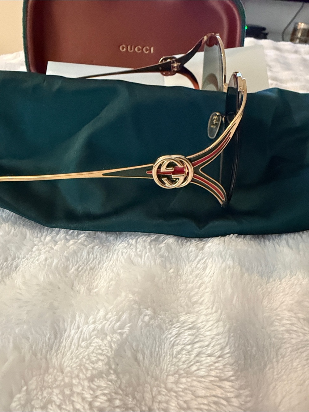 Gucci Women's Gold Frame Sunglasses with Gradient Dark Green Lenses 55 MM - Picture 2 of 4